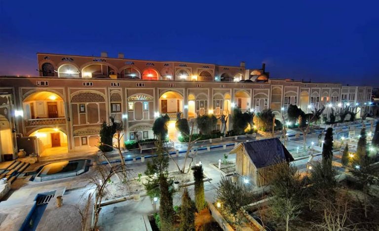 تاریخچه هتل مشیرالممالک یزد