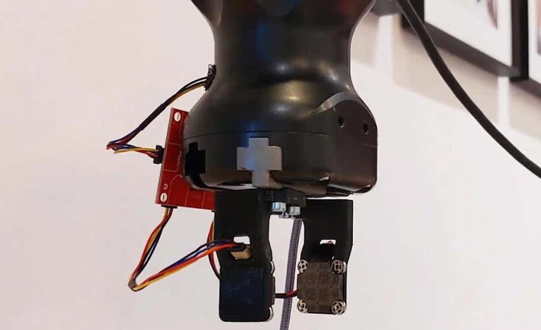 متا برای کمک به محققان هوش مصنوعی یک پوست رباتیک با حسگر لامسه ایجاد می‌کند