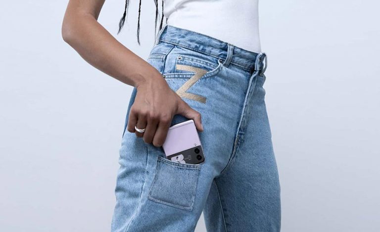 سامسونگ یک شلوار جین با یک جیب اختصاصی برای گلکسی زد فلیپ 3 ساخت