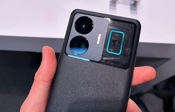 Realme GT 3 اولین گوشی با شارژ سریع 240 واتی که به صورت جهانی عرضه می‌شود