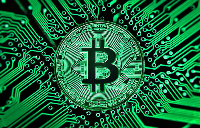 بررسی تیم توسعهدهنده