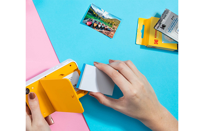 کاغذ پرینتر و فیلم دوربین‌های چاپ فوری