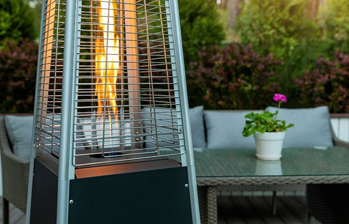 گرم کردن بالکن با بخاری قارچی