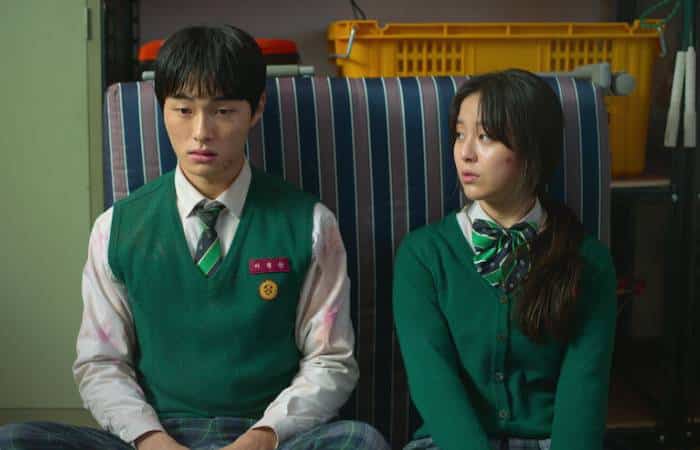 همه ما مرده‌ایم