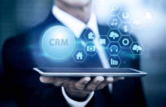 بهترین نرم افزار CRM