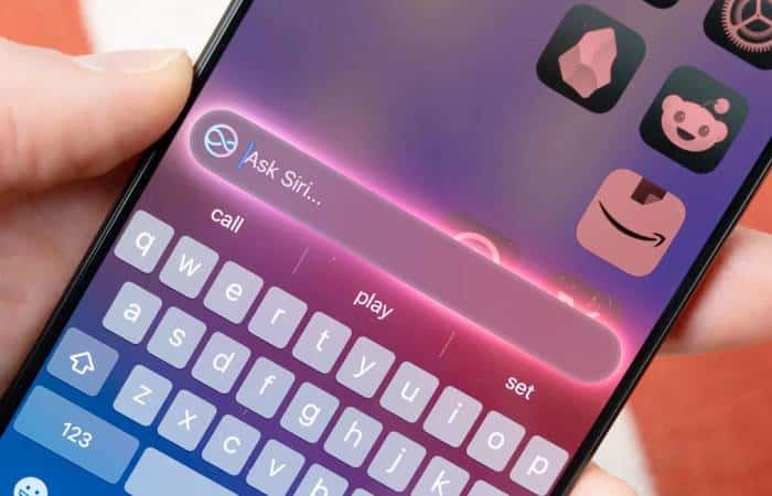 اپل در حال آزمایش LLM Siri با برنامه‌ای شبیه به ChatGPT است