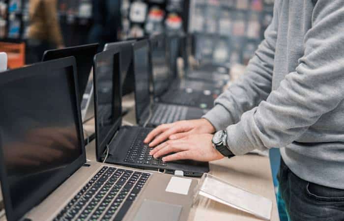 چگونه برند لپ تاپ خود را انتخاب کنیم؟