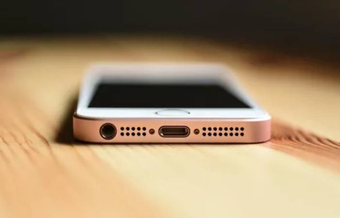 تأثیر شارژر غیراصل بر سلامت باتری موبایل