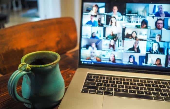 تفاوت ویدئو کنفرانس و وبینار