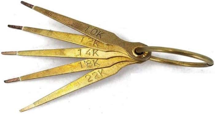 عیار انگشتر چیست و چه تأثیری روی قیمت دارد؟